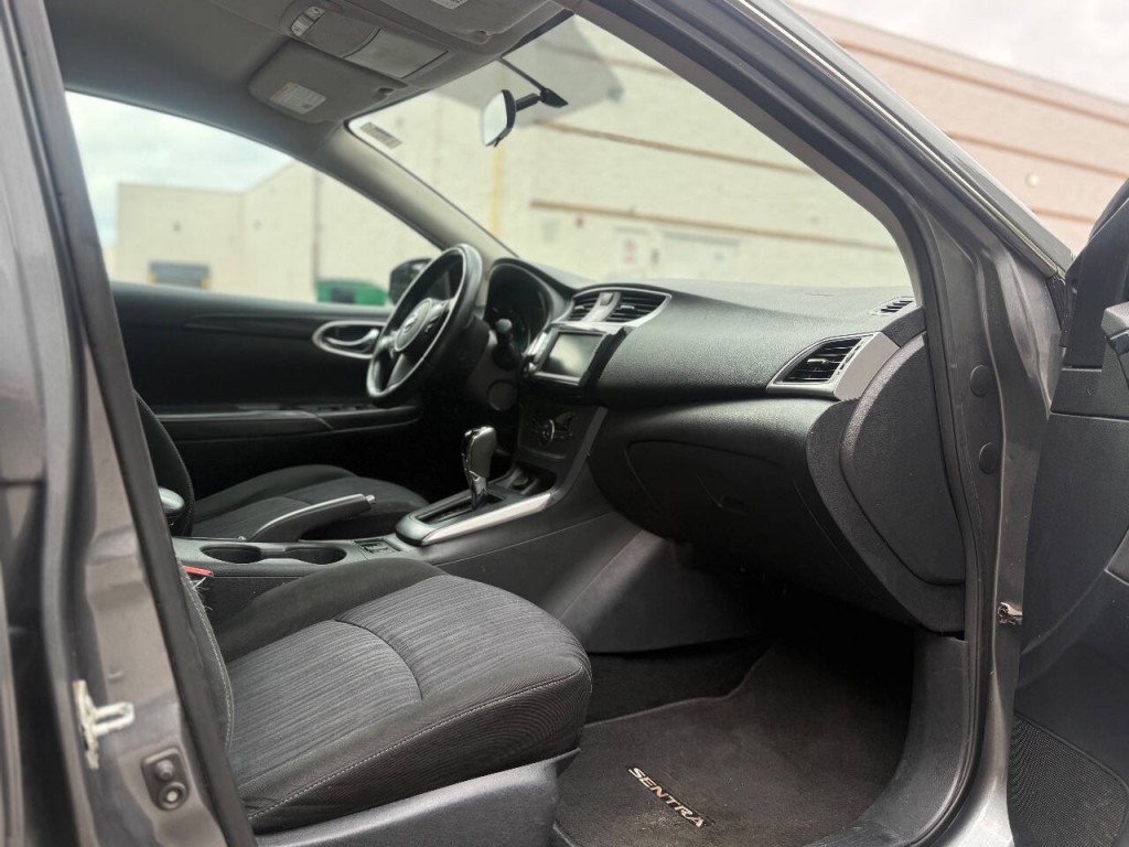 2019 Nissan Sentra Image 10
