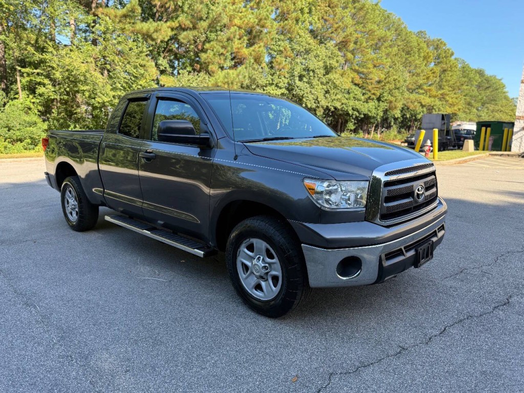 2011 Toyota Tundra Image 2