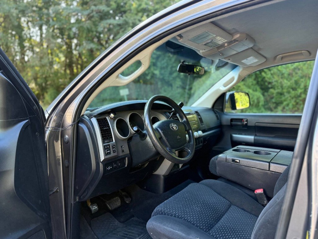 2011 Toyota Tundra Image 9