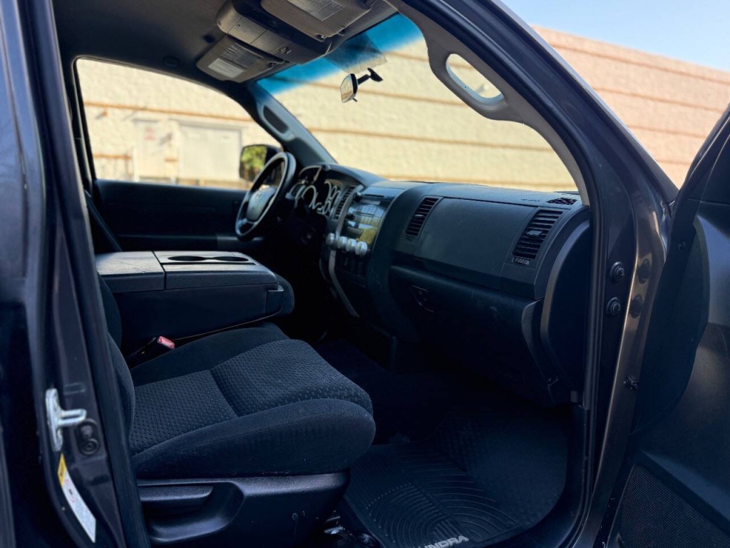2011 Toyota Tundra Image 11