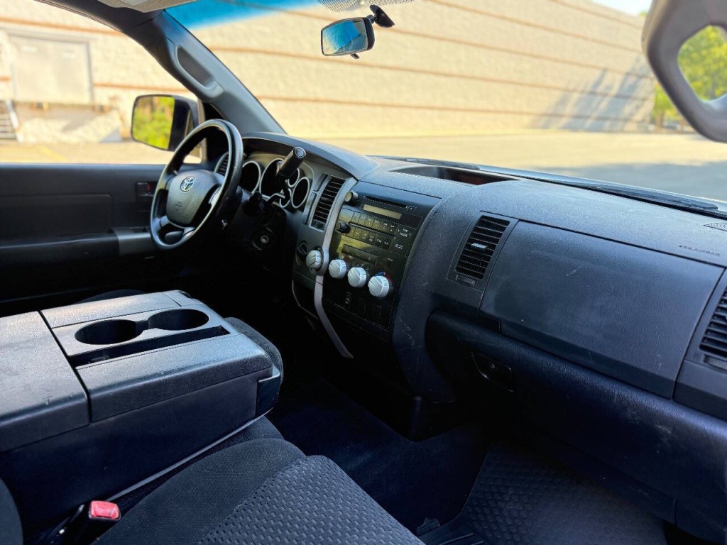 2011 Toyota Tundra Image 12