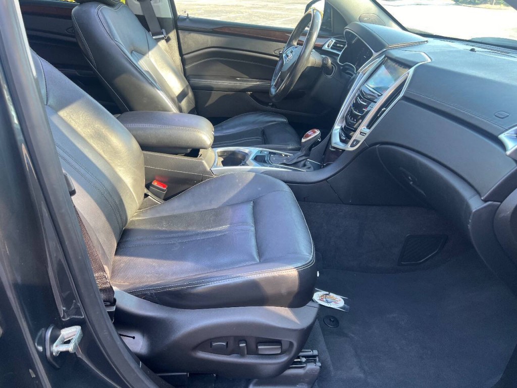 2016 Cadillac SRX Image 14