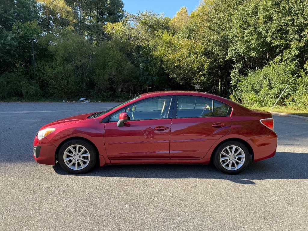2014 Subaru Impreza Image 2