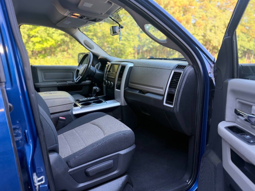 2011 RAM 1500 Image 10