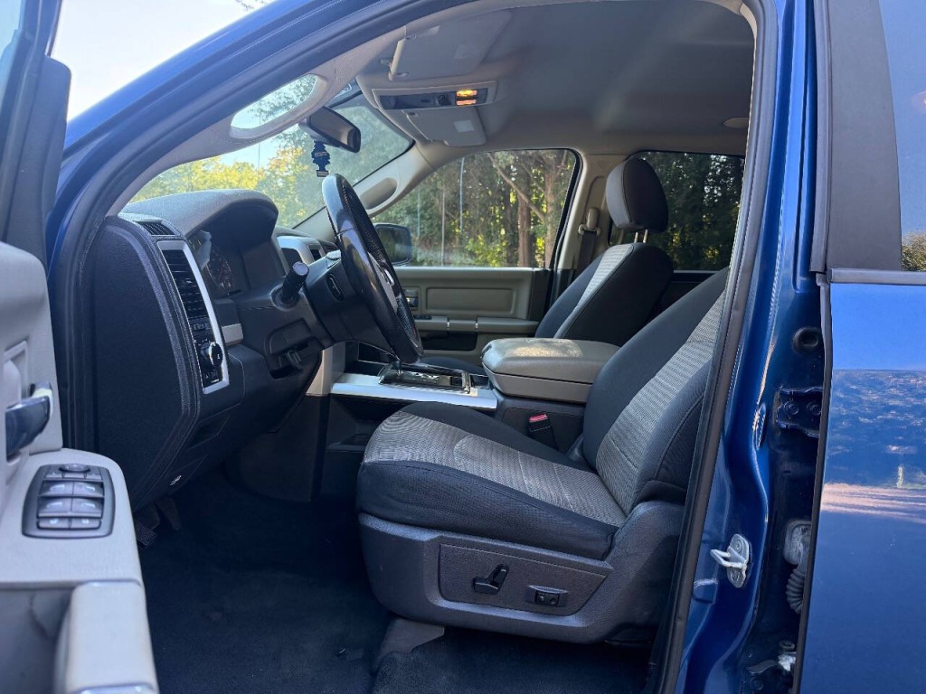 2011 RAM 1500 Image 11
