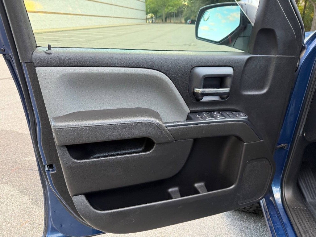 2017 Chevrolet Silverado 1500 Image 9