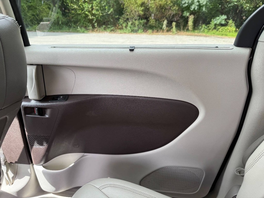 2018 Chrysler Pacifica Image 20