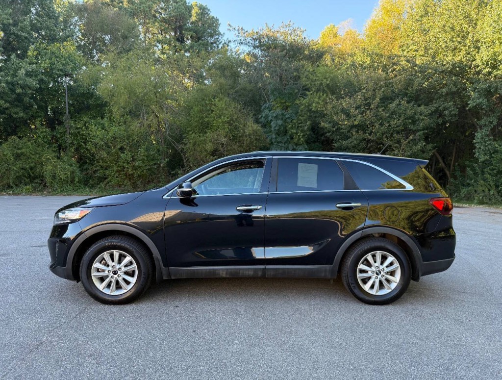 2019 Kia Sorento Image 2