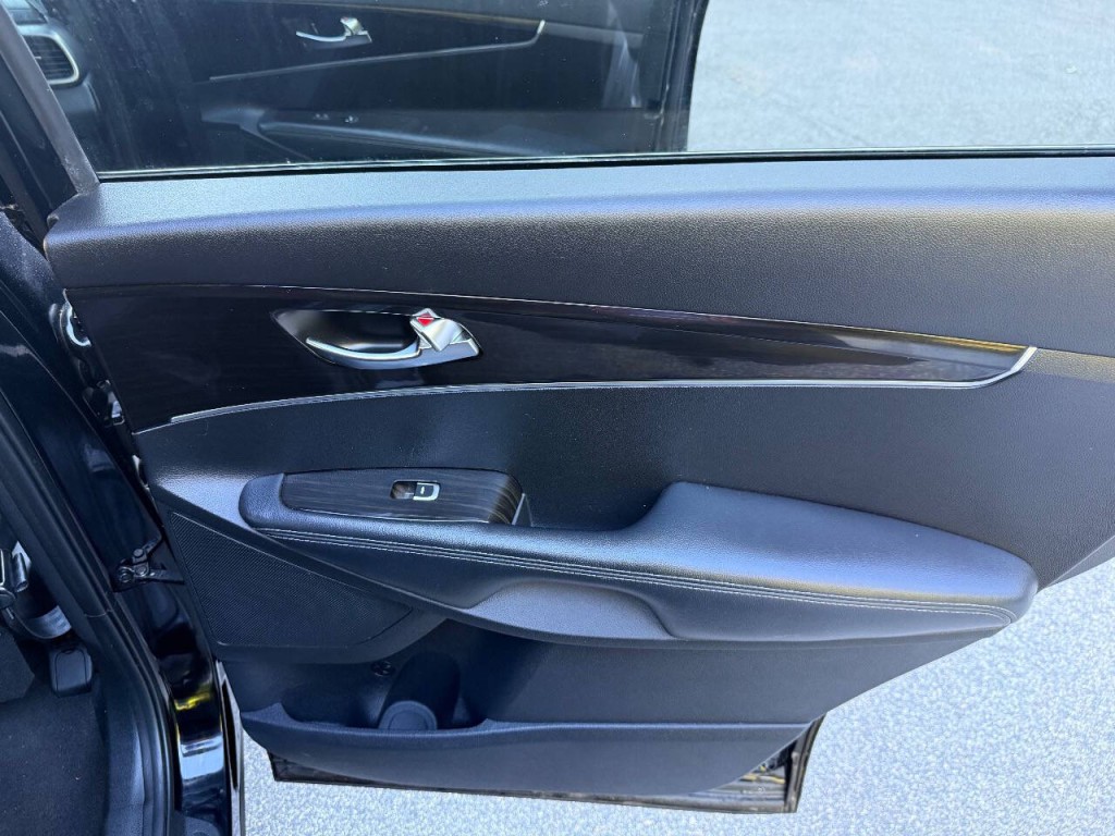 2019 Kia Sorento Image 17