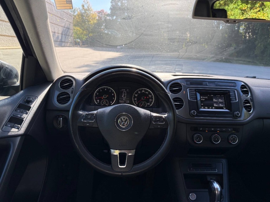 2016 Volkswagen Tiguan Image 10