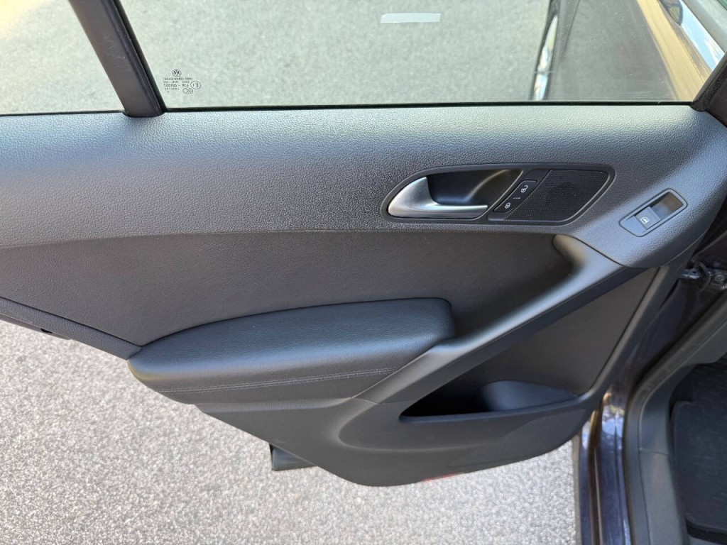 2016 Volkswagen Tiguan Image 13