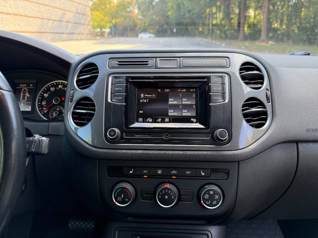 2016 Volkswagen Tiguan Image 21