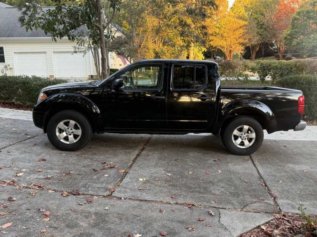 2013 Nissan Frontier Image 9