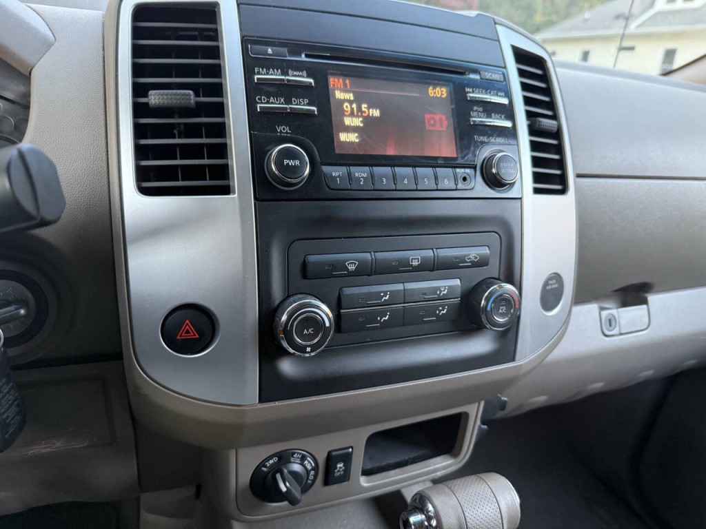 2013 Nissan Frontier Image 20