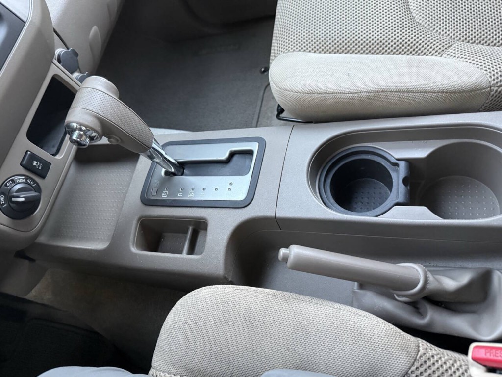 2013 Nissan Frontier Image 22