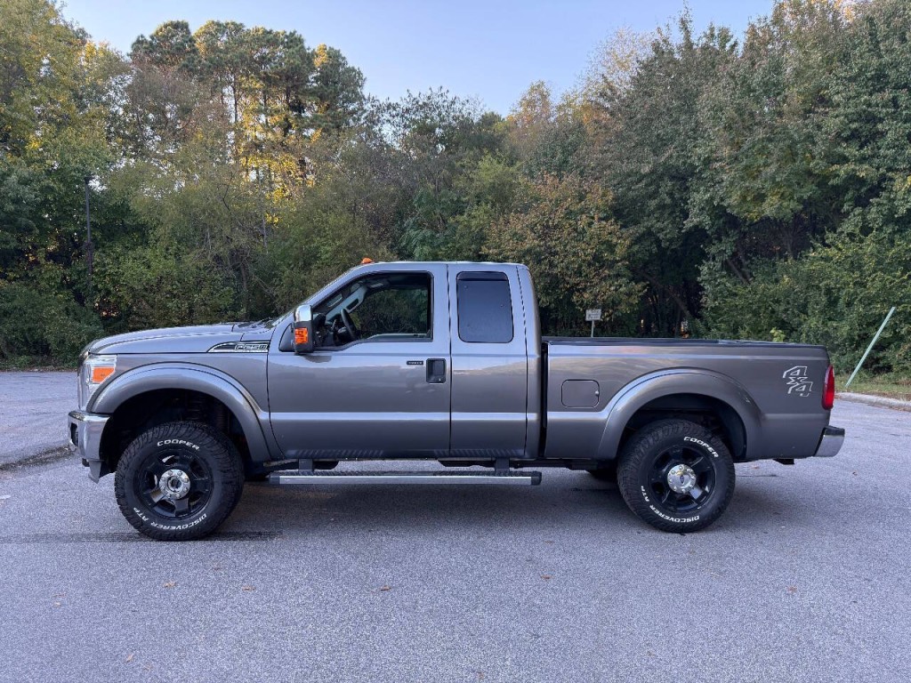 2012 Ford F-250 Image 2