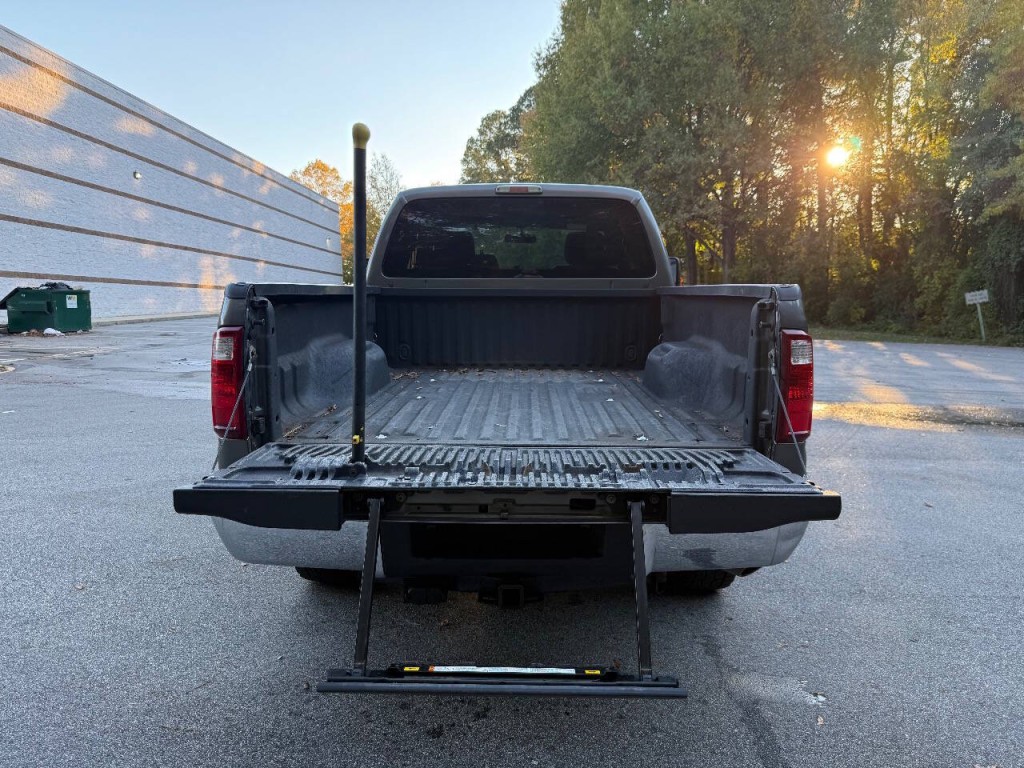 2012 Ford F-250 Image 20