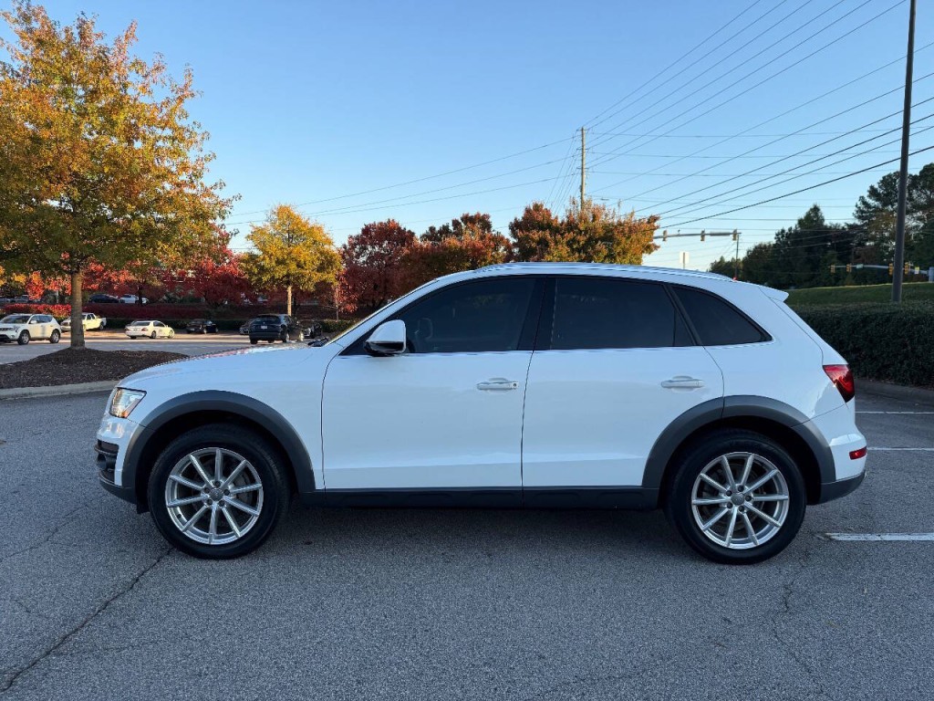 2017 Audi Q5 Image 2