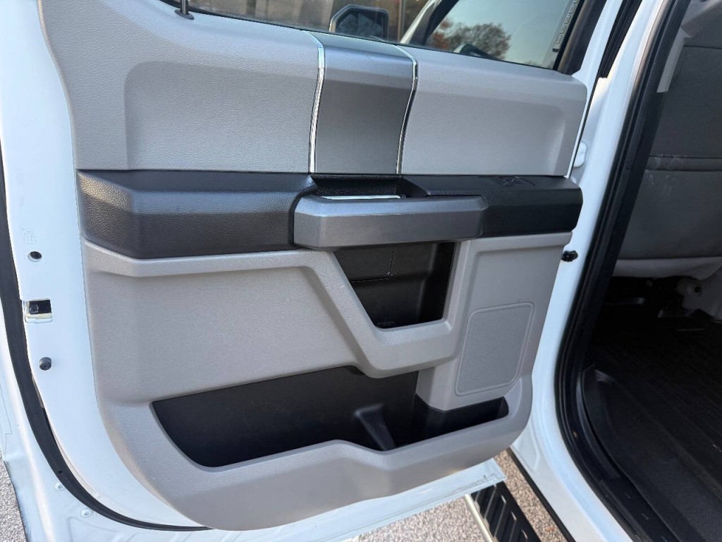 2017 Ford F-150 Image 13