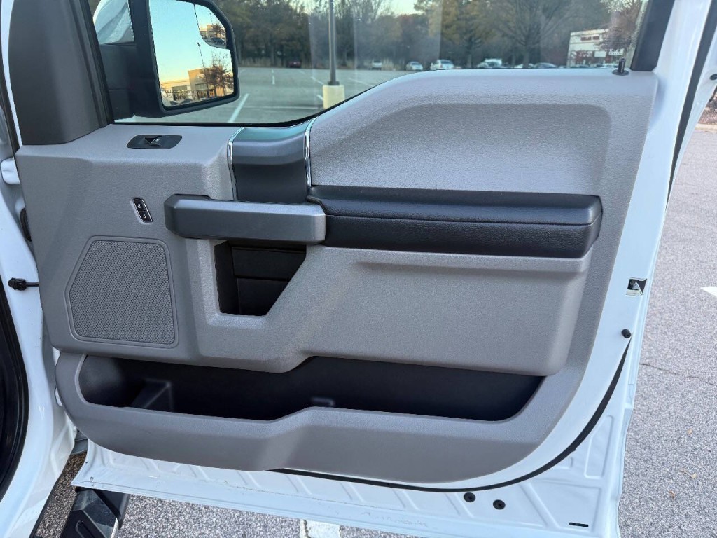 2017 Ford F-150 Image 18