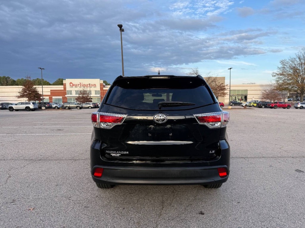 2015 Toyota Highlander Image 4