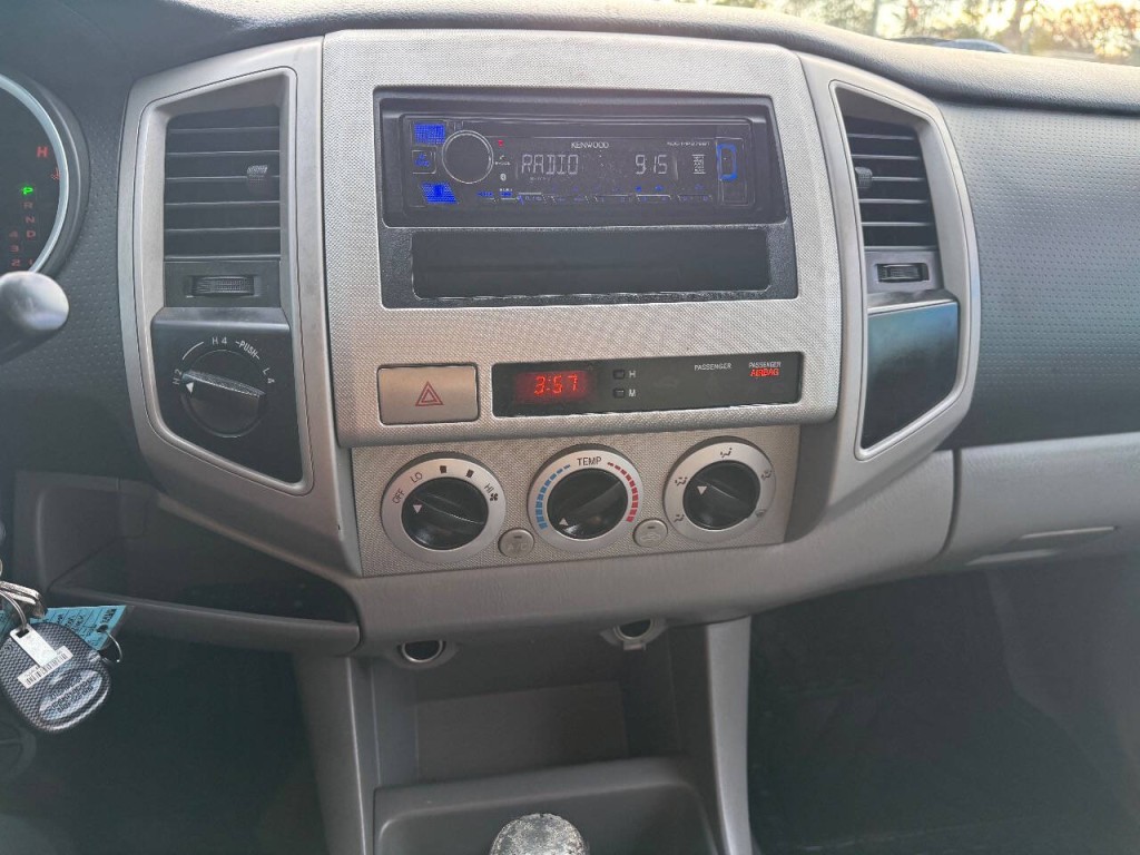 2008 Toyota Tacoma Image 24