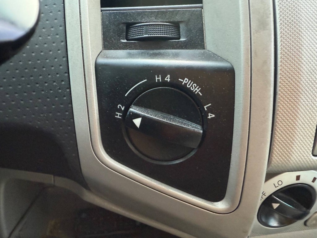 2008 Toyota Tacoma Image 25