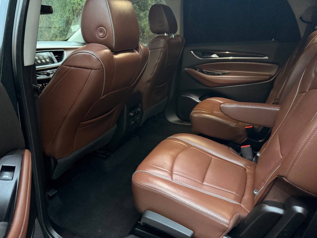 2018 Buick Enclave Image 15