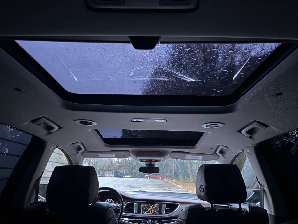 2018 Buick Enclave Image 24