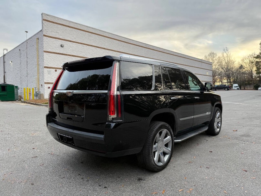 2018 Cadillac Escalade Image 5