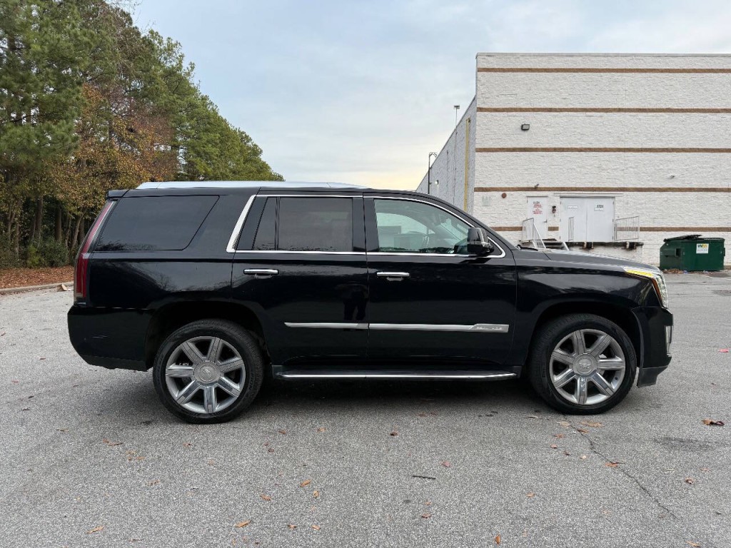 2018 Cadillac Escalade Image 6