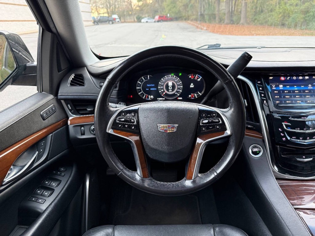 2018 Cadillac Escalade Image 12