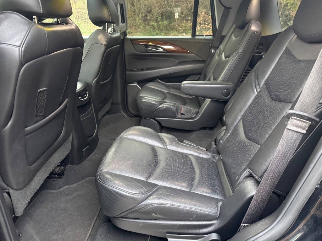 2018 Cadillac Escalade Image 15