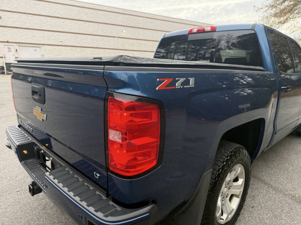 2018 Chevrolet Silverado 1500 Image 9