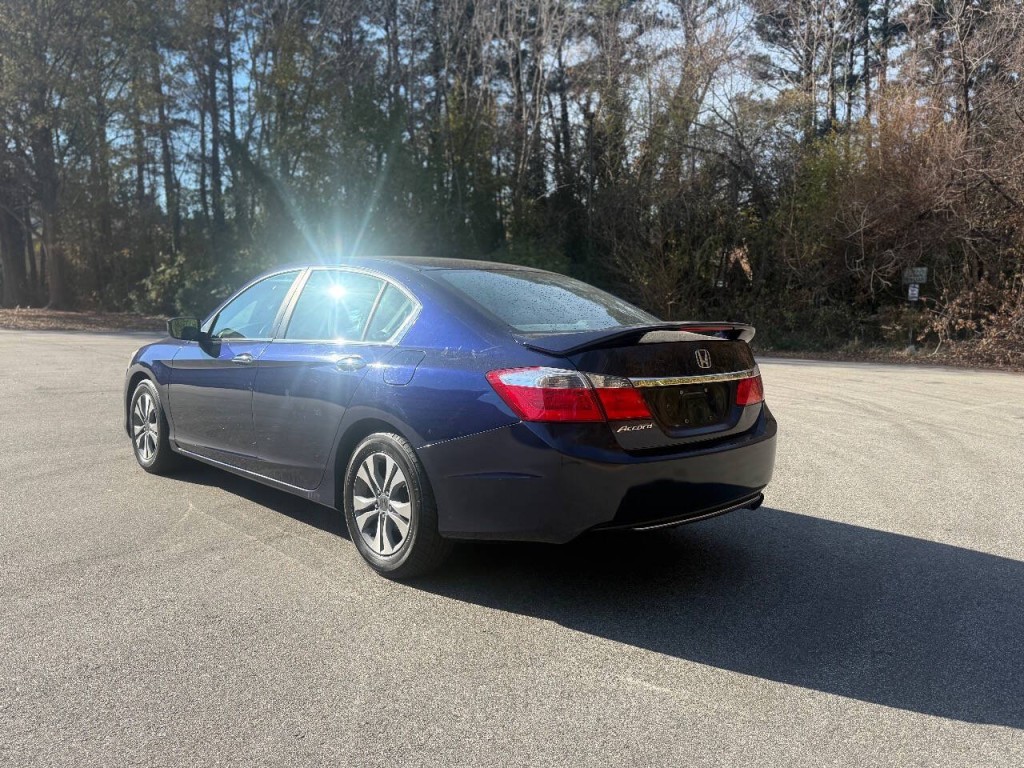 2013 Honda Accord Image 3