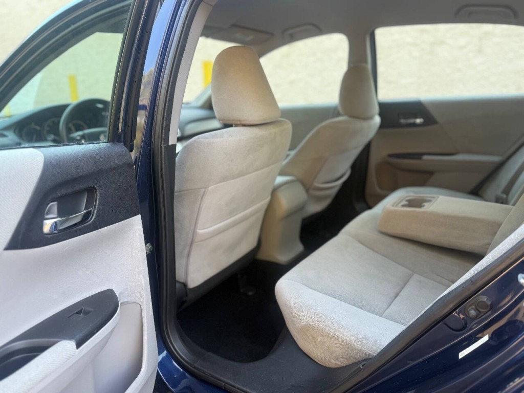 2013 Honda Accord Image 11
