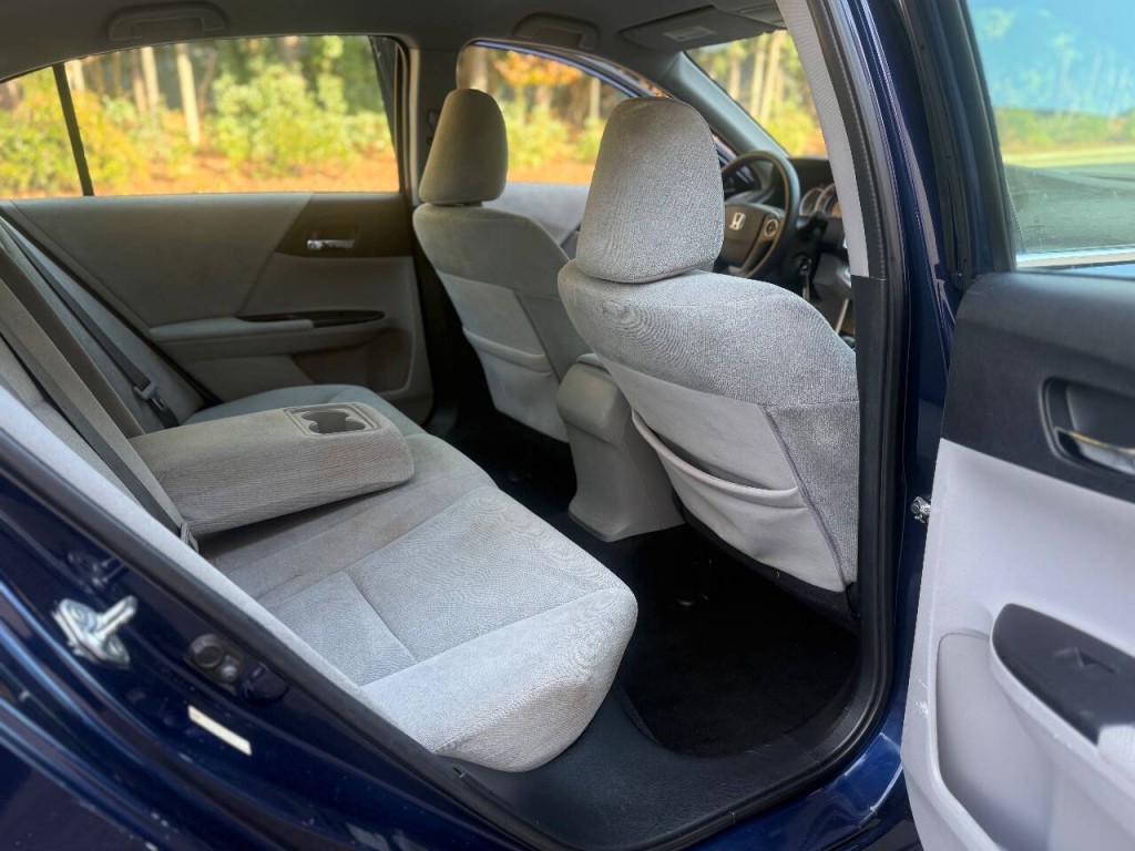 2013 Honda Accord Image 12