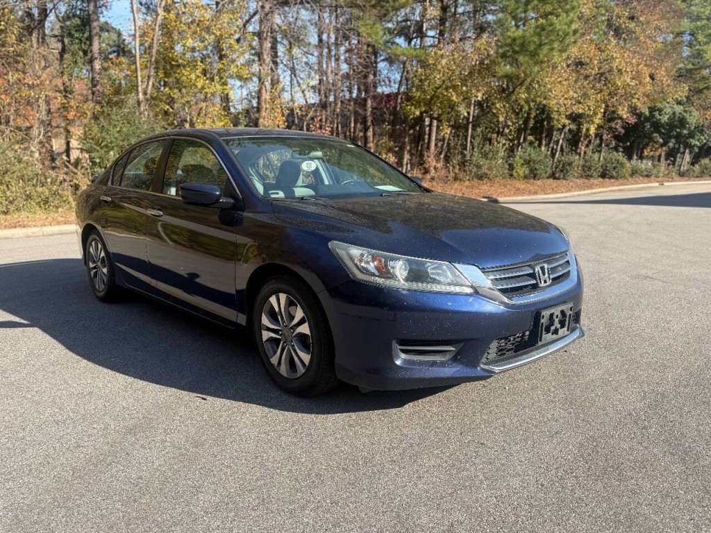 2013 Honda Accord Image 2