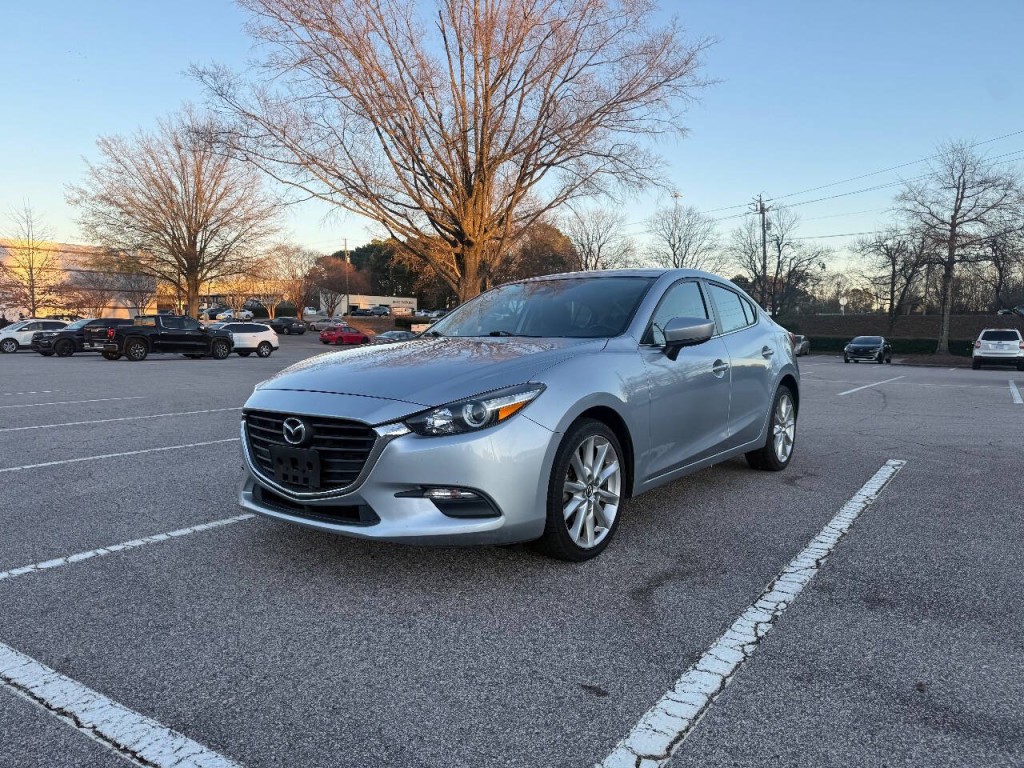 2017 Mazda Mazda3 Image 1