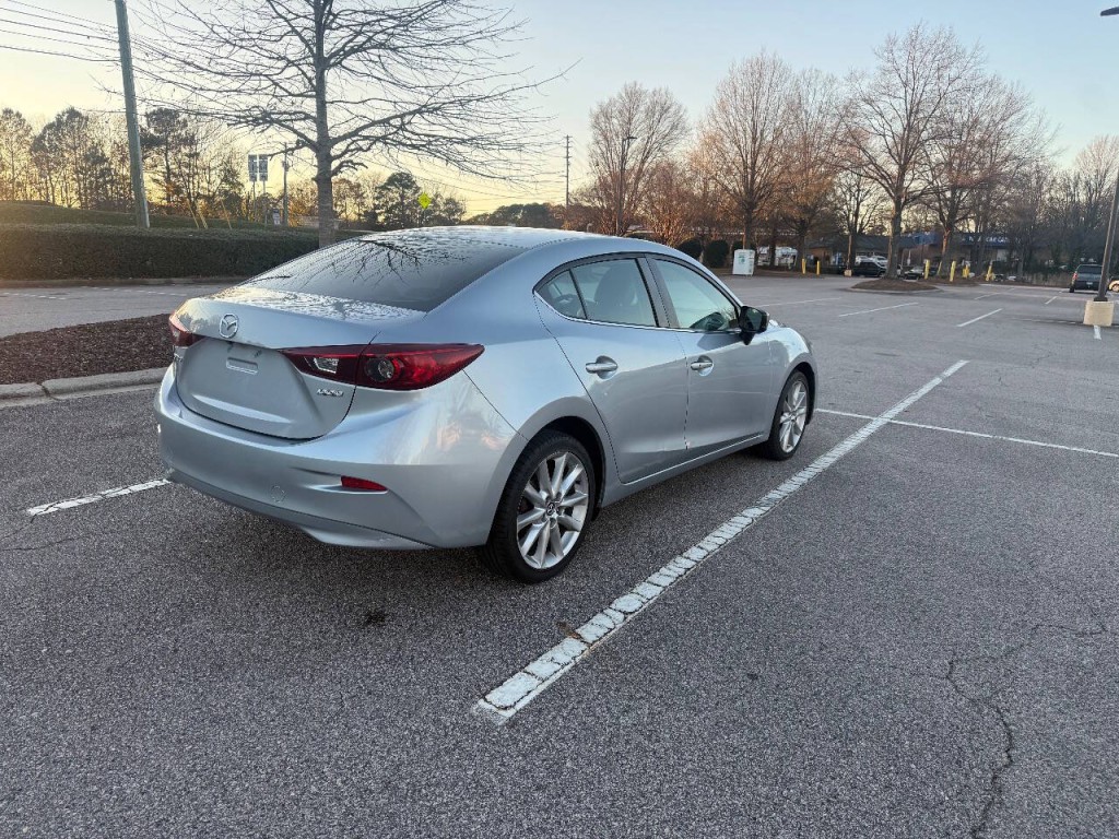2017 Mazda Mazda3 Image 4