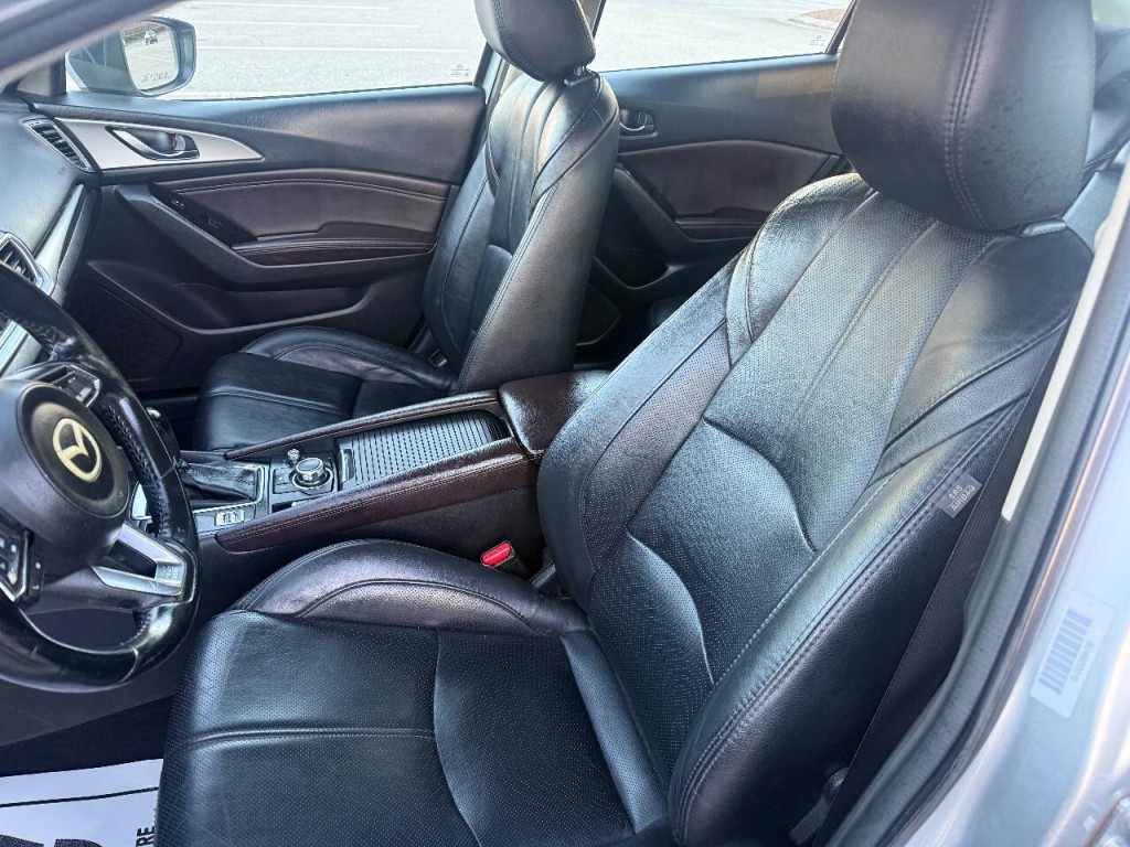 2017 Mazda Mazda3 Image 9