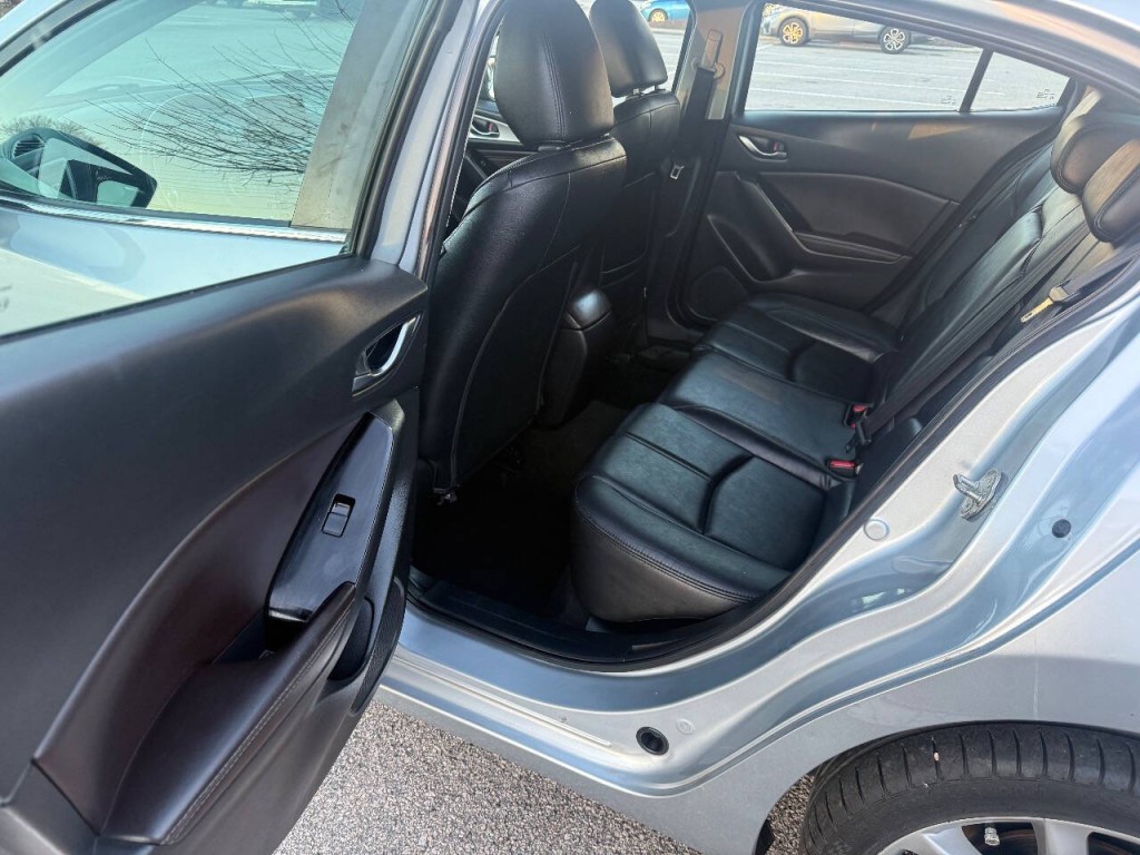 2017 Mazda Mazda3 Image 10
