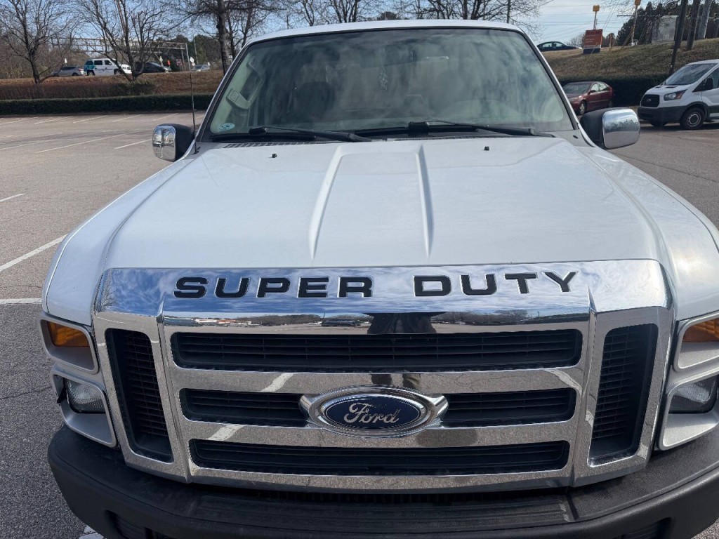 2008 Ford F-250 Image 2
