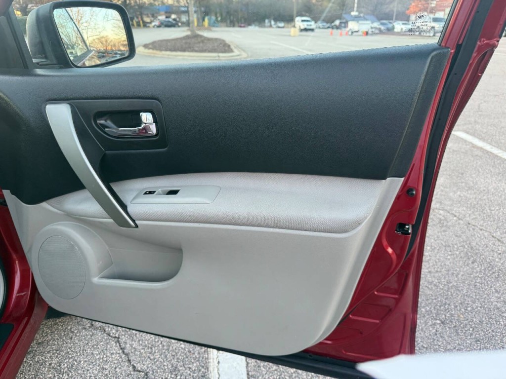 2015 Nissan Rogue Image 15