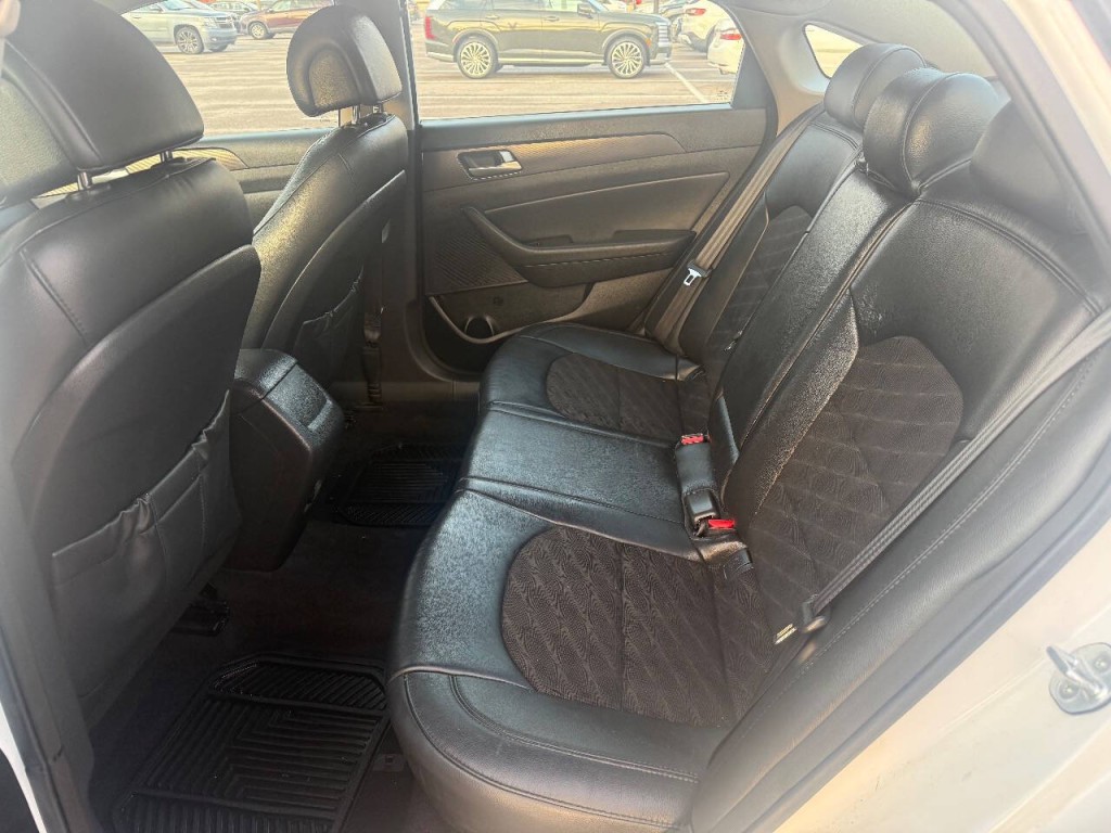 2015 Hyundai Sonata Image 11