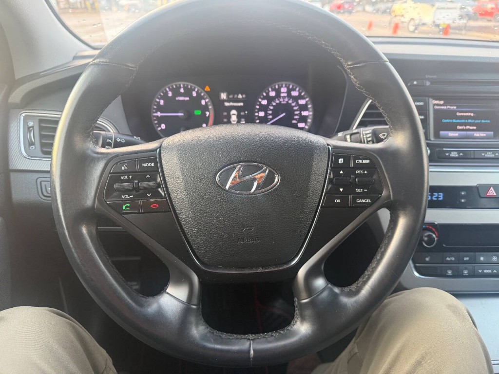 2015 Hyundai Sonata Image 22