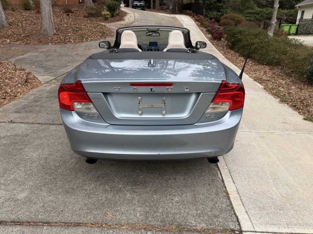 2011 Volvo C70 Image 6