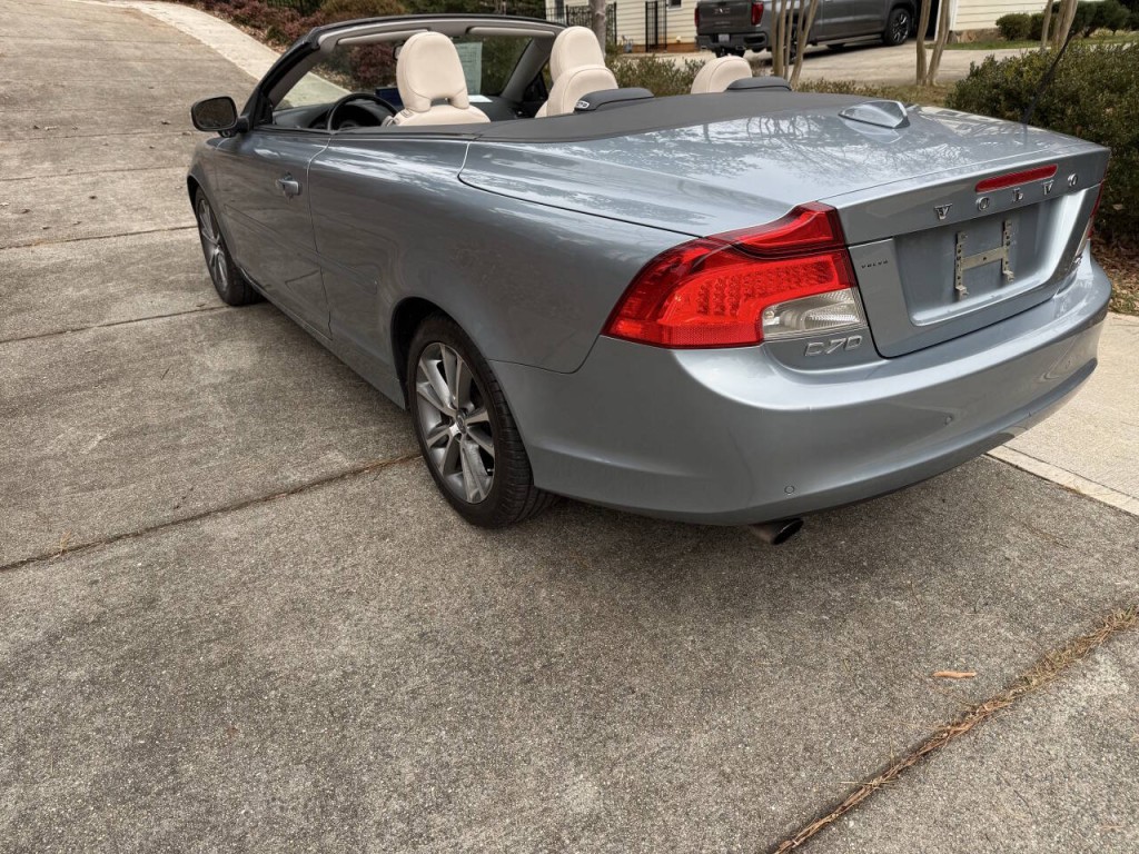 2011 Volvo C70 Image 7