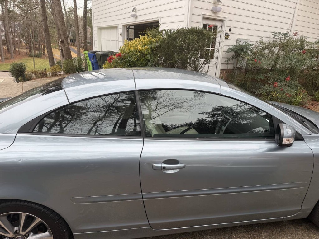 2011 Volvo C70 Image 9