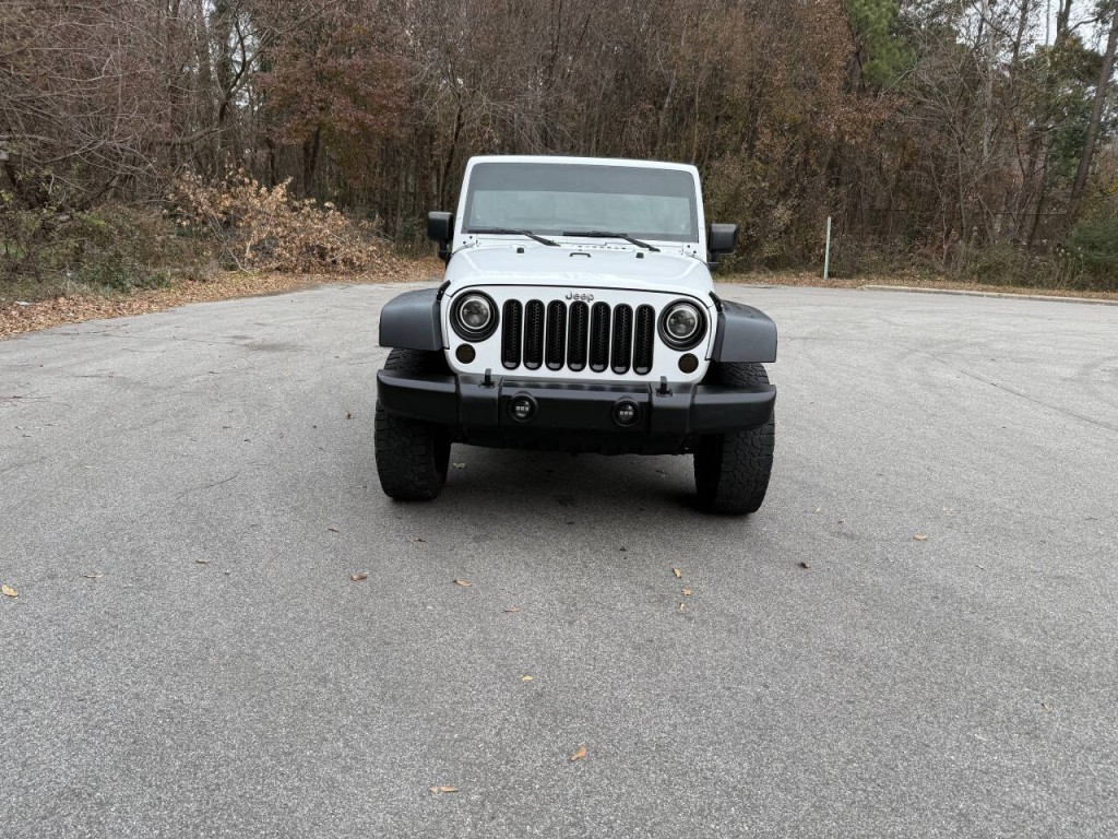 2012 Jeep Wrangler Image 2